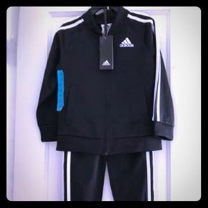 NWT ADIDIAS JUMPSUIT SIZE 4T